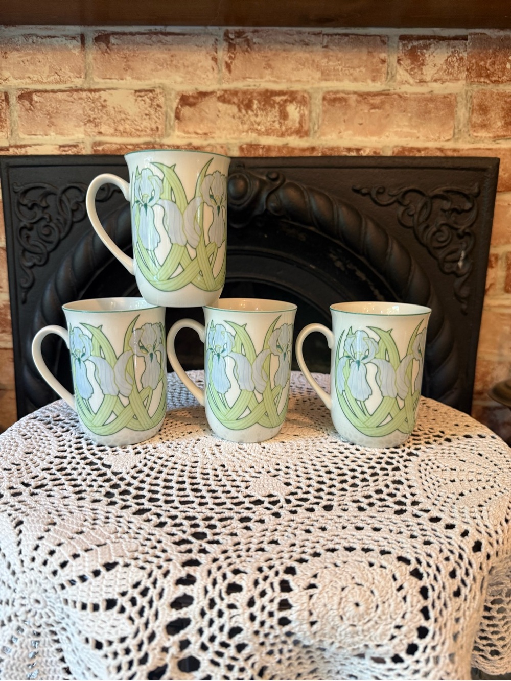 Vtg Nancy Getz Vandor Iris Mugs Tea or Coffee Set of 4 Made in Japan